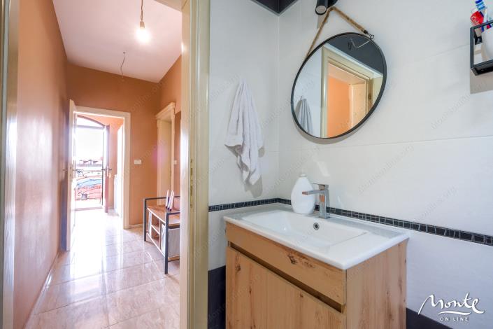 Image No.26-4 Bed House for sale