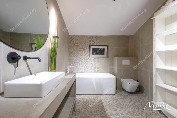 Image No.22-5 Bed House for sale