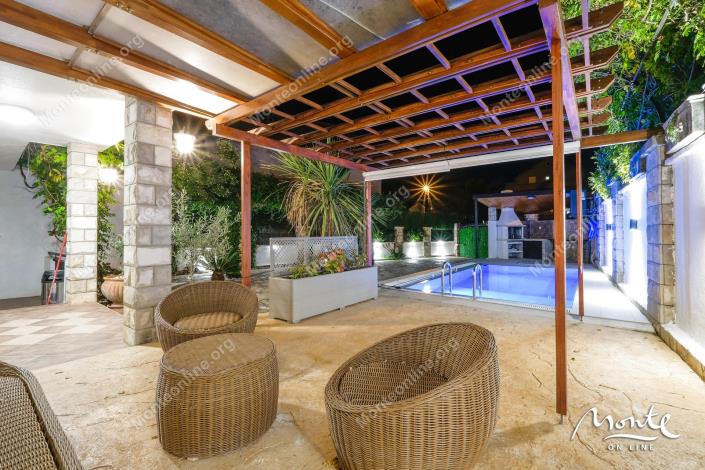 Image No.34-5 Bed House for sale