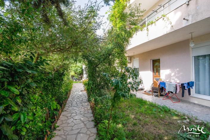 Image No.4-13 Bed Hotel for sale