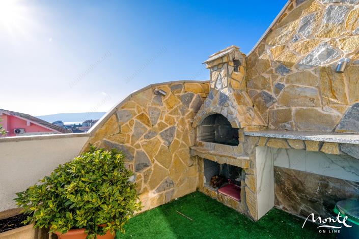 Image No.11-2 Bed Flat for sale