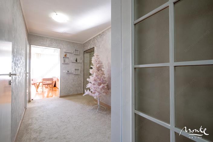 Image No.24-2 Bed Flat for sale