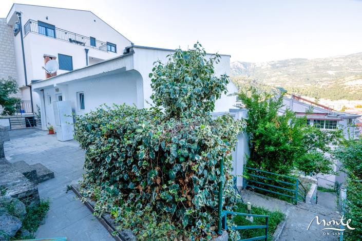 Image No.11-6 Bed House for sale