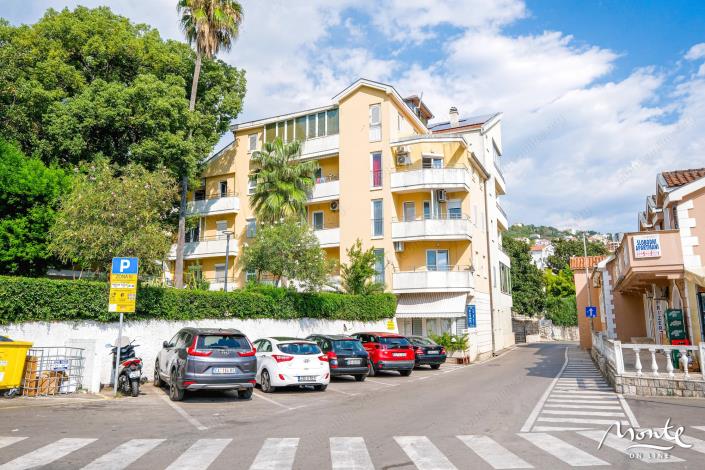 Image No.28-1 Bed Flat for sale