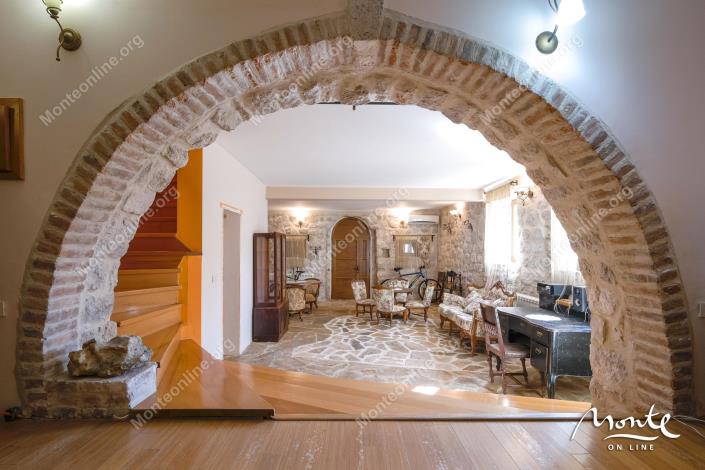 Image No.15-6 Bed Villa for sale