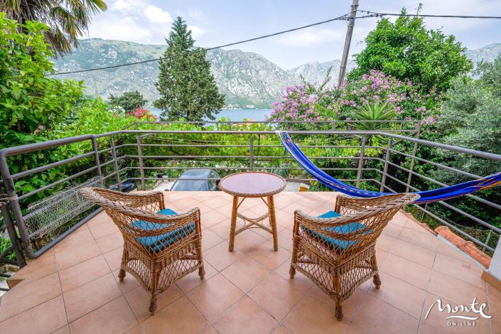 Image No.2-4 Bed Cottage for sale