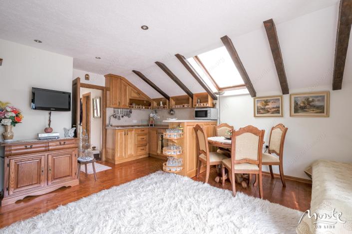 Image No.21-4 Bed Cottage for sale