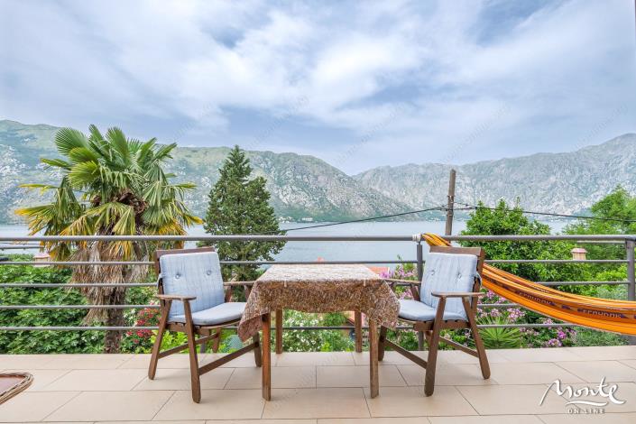 Image No.24-4 Bed Cottage for sale