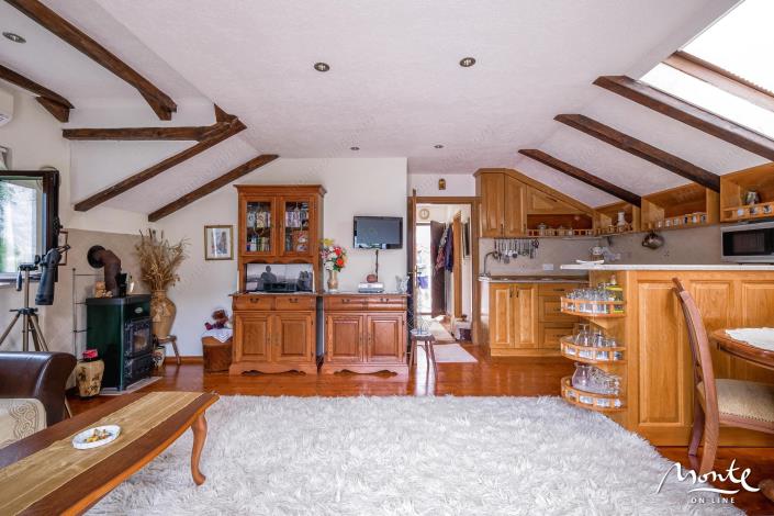 Image No.25-4 Bed Cottage for sale