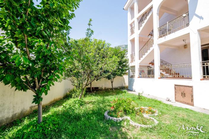 Image No.3-6 Bed House for sale