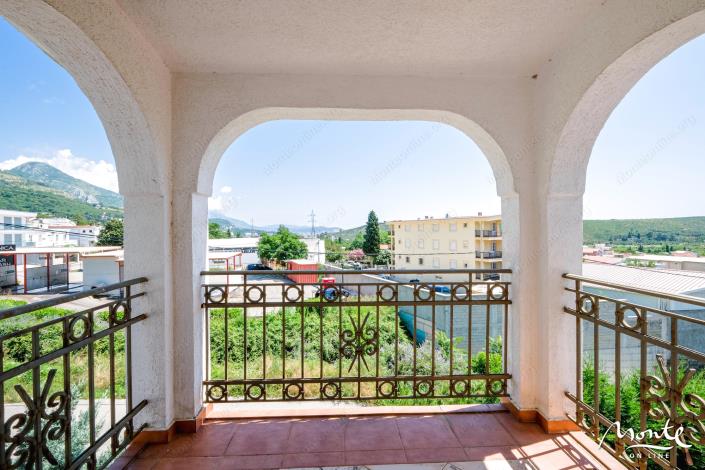 Image No.15-6 Bed House for sale