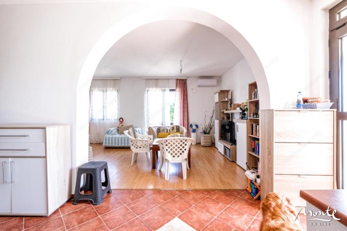 Image No.23-6 Bed House for sale