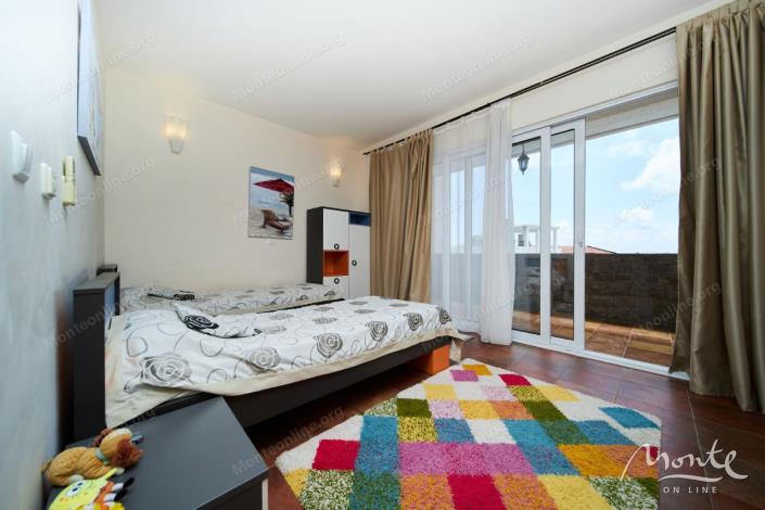 Image No.12-4 Bed Villa for sale