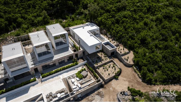 Image No.9-5 Bed Villa for sale