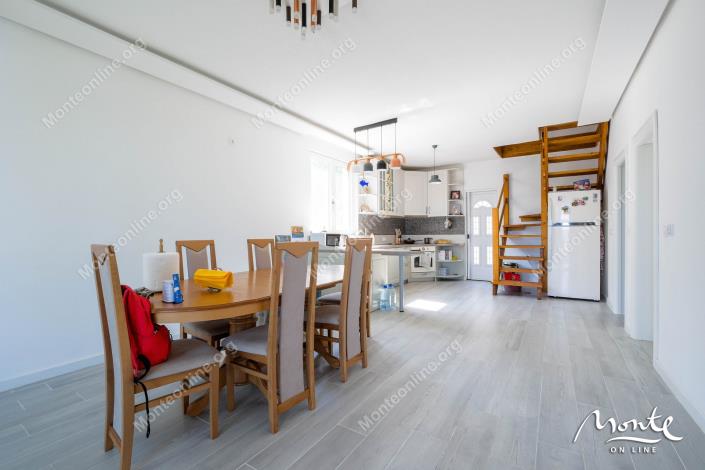 Image No.6-3 Bed House for sale