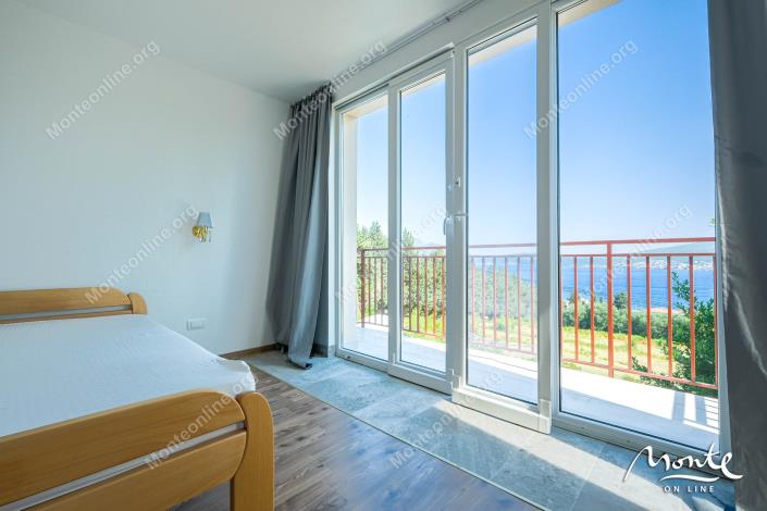 Image No.27-3 Bed House for sale