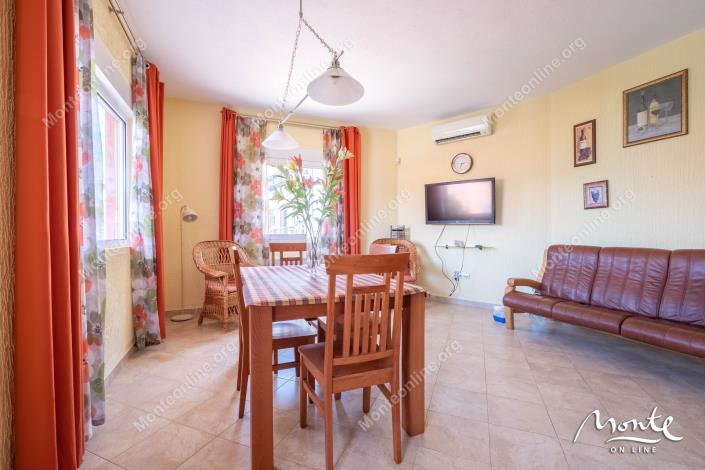 Image No.12-3 Bed House for sale