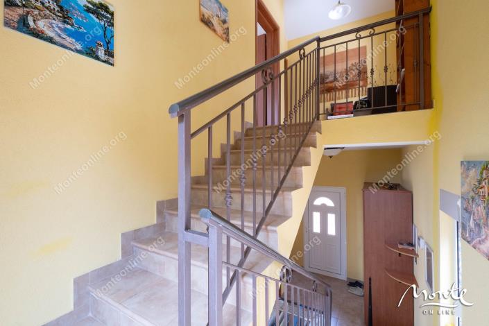 Image No.14-3 Bed House for sale