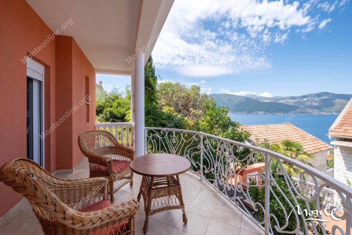 Image No.3-3 Bed House for sale