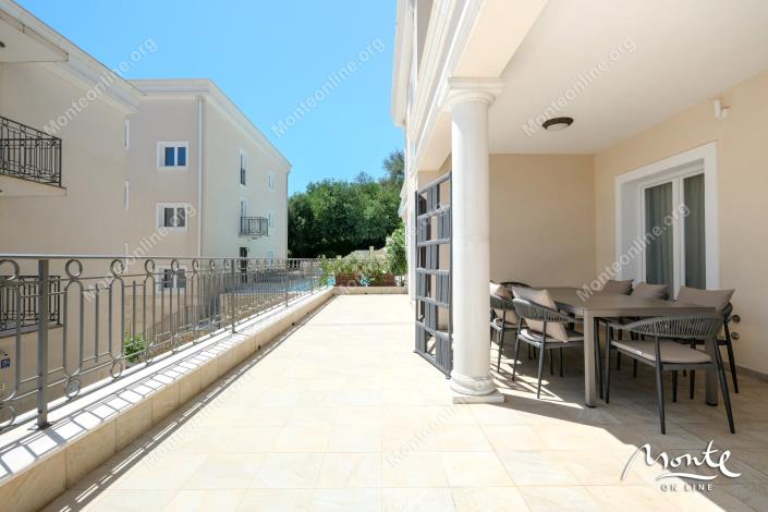 Image No.24-3 Bed Flat for sale