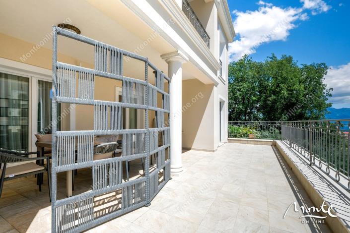 Image No.26-3 Bed Flat for sale