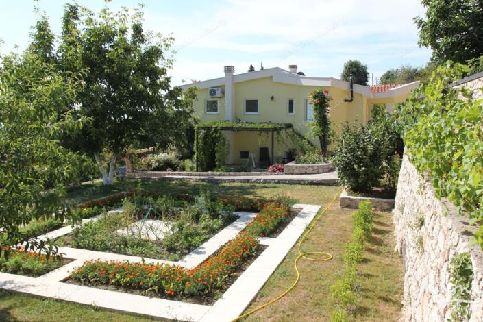 Image No.2-5 Bed House for sale