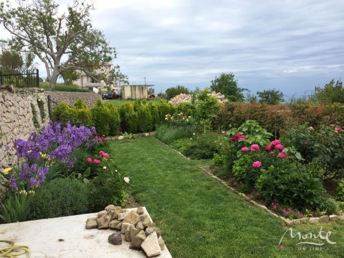 Image No.28-5 Bed House for sale