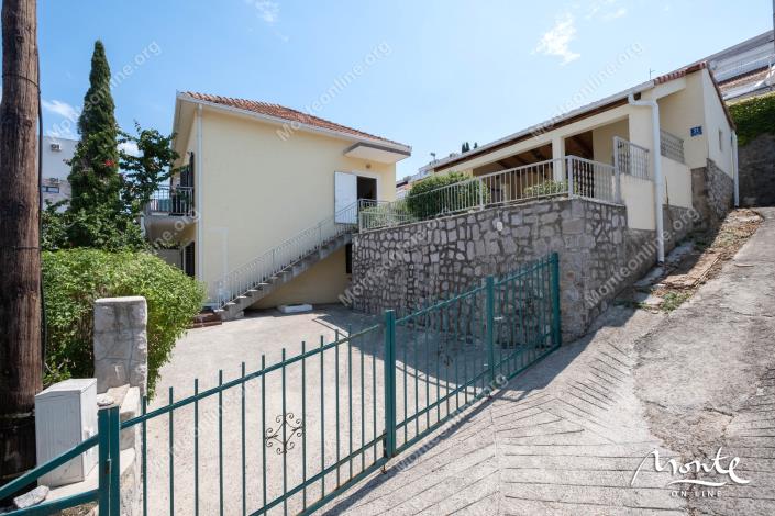 Image No.3-3 Bed House for sale