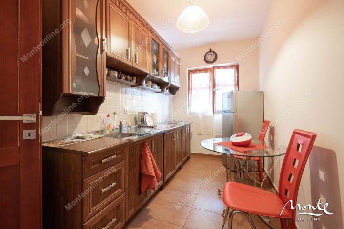 Image No.12-3 Bed House for sale