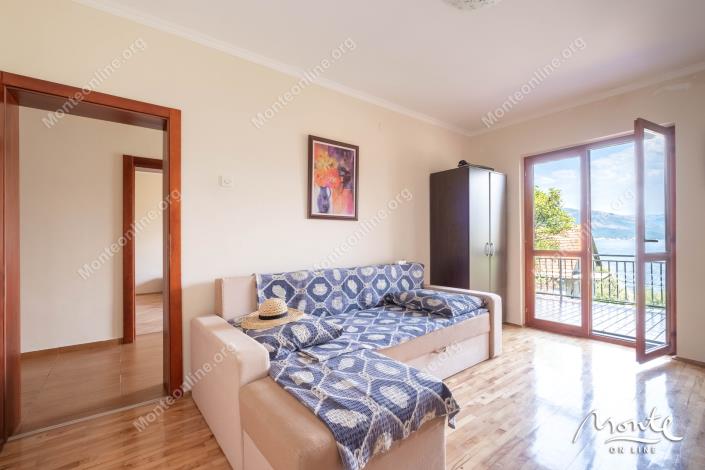 Image No.14-3 Bed House for sale