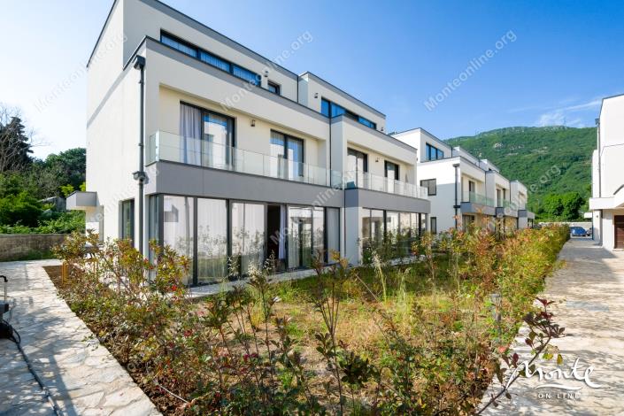 Image No.3-3 Bed Townhouse for sale