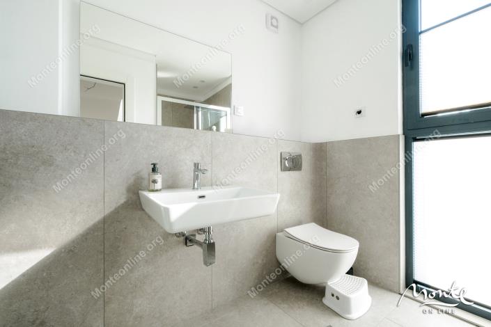 Image No.27-3 Bed Townhouse for sale