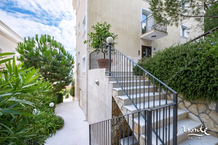 Image No.37-3 Bed Apartment for sale