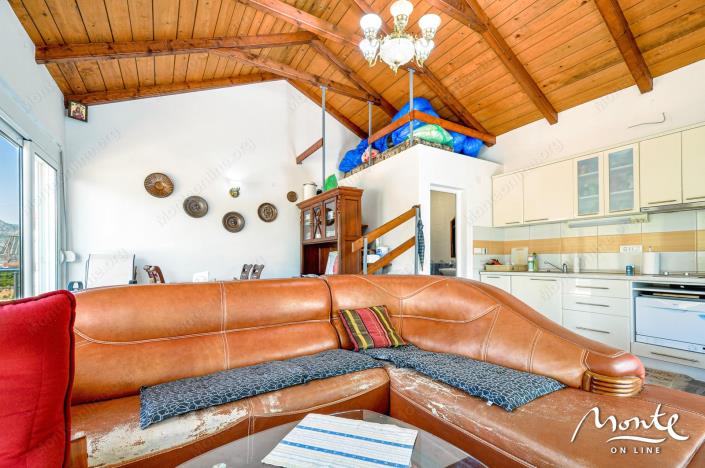 Image No.11-3 Bed House for sale