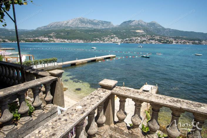 Image No.2-4 Bed House for sale