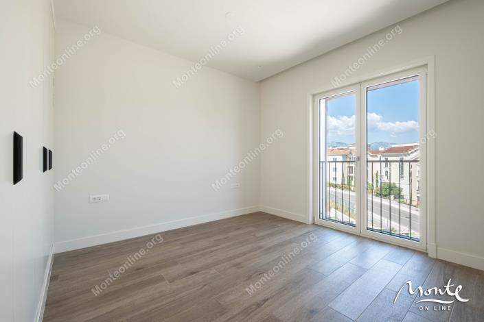 Image No.11-2 Bed Flat for sale