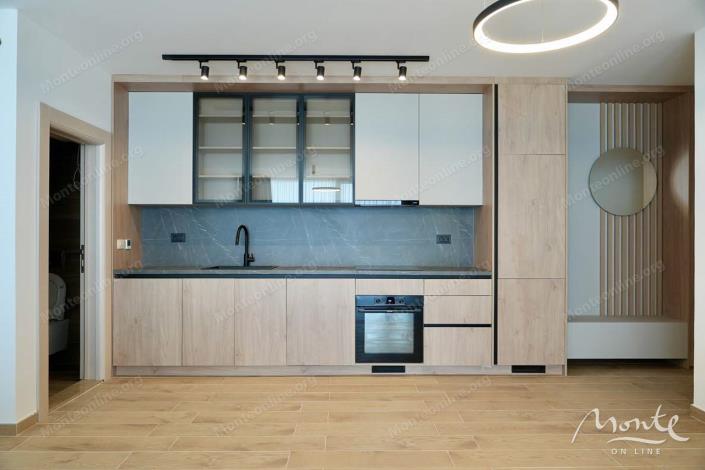 Image No.8-16 Bed Hotel for sale