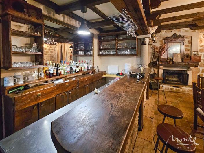 Image No.3-1 Bed Restaurant for sale