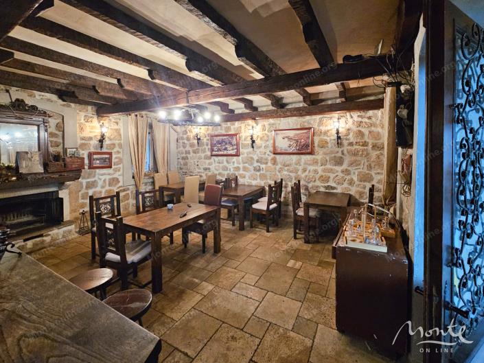 Image No.5-1 Bed Restaurant for sale