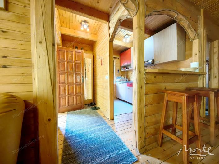 Image No.9-5 Bed House for sale