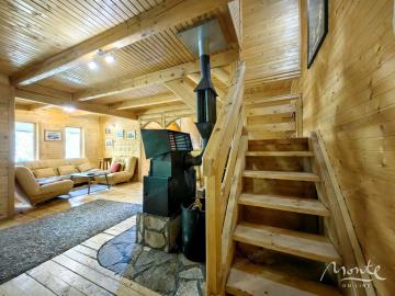 unikalnyj-kompleks-iz-dvuh-domov-s-garazhom-i-zonoj-otdyha-u-reki-kolashin_13