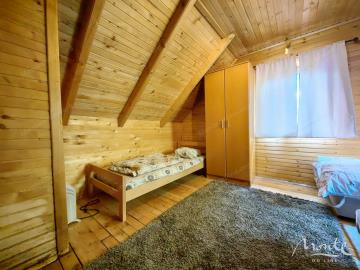 unikalnyj-kompleks-iz-dvuh-domov-s-garazhom-i-zonoj-otdyha-u-reki-kolashin_15