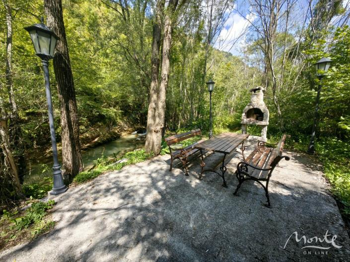 Image No.42-5 Bed House for sale