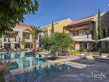 elitnaya-villa-s-vidom-na-boka-kotorskij-zaliv-v-portonovi-herczeg-novi_03