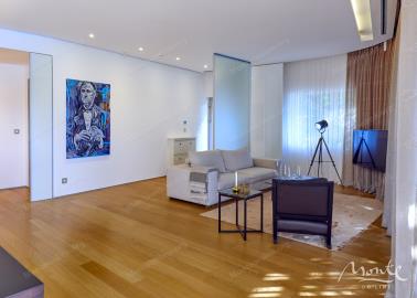 apartament-s-1-spalnej-i-terrasoj-s-vidom-na-more-v-dukley-gardens-budva_04