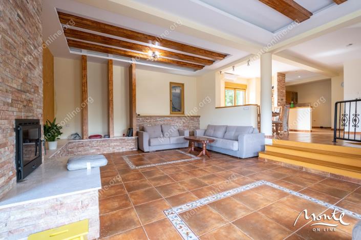 Image No.9-3 Bed House for sale