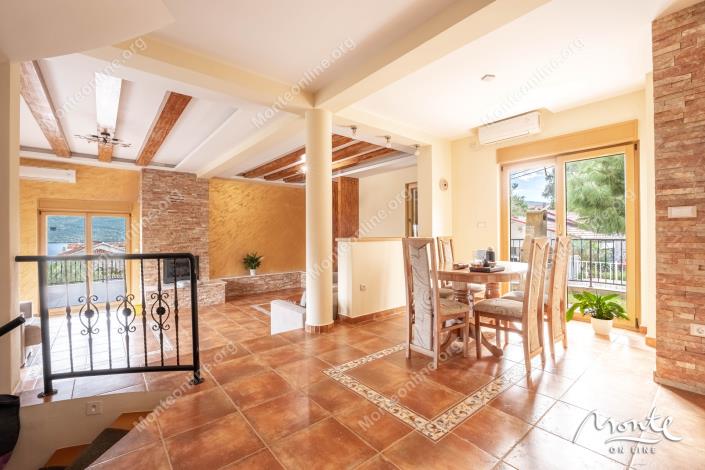 Image No.12-3 Bed House for sale