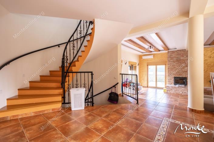 Image No.13-3 Bed House for sale