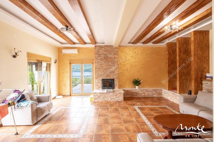 Image No.15-3 Bed House for sale