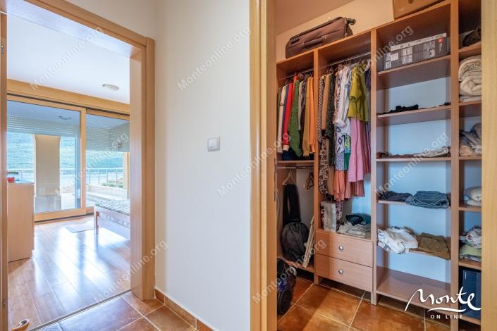 Image No.26-3 Bed House for sale